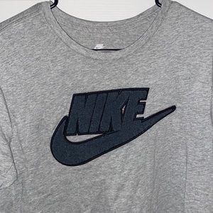 “NEW NIKE” Mens T-shirt Innovation Logo Sportswear (Size: M)